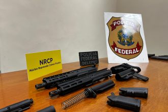 Homem é preso por importação ilegal de peças de fuzil na Zona Oeste