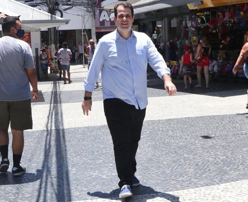 O deputado federal e presidente do Solidariedade, Áureo Ribeiro, é só tranquilidade, mesmo numa semana de tiro, pancadaria e bomba na política fluminense