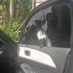 Carro usado em ataque contra bicheiro Vinicius Drummond é encontrado com marcas de tiros