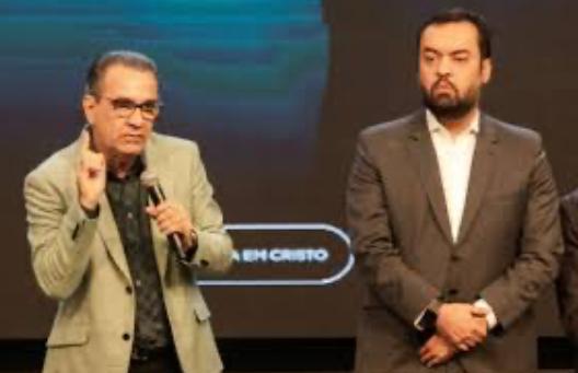 O pastor Silas Malafaia não vai abandonar Cláudio Castro (PL), apesar de o ex-presidente Jair Bolsonaro (PL) já ter avisado que não vai mais pedir votos para o governador disputar o Senado