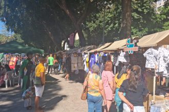 Mais de 120 barracas impedidas de funcionar na Feira da Glória neste domingo