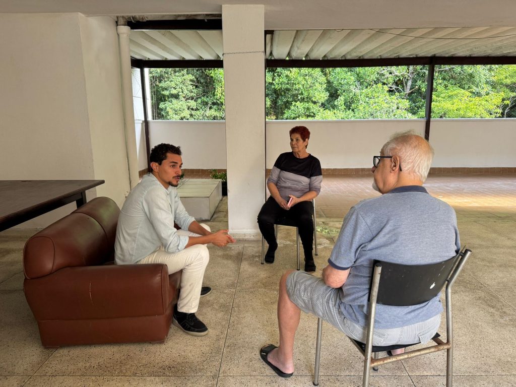 Autor de projeto bate de porta em porta pela regulamentação do Airbnb