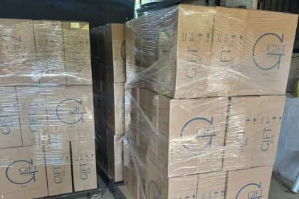 Operação estoura fábrica de cigarros clandestina e liberta 17 estrangeiros em Caxias