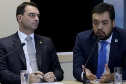 Flávio Bolsonaro e Cláudio Castro: encontro marcado para esta quarta-feira (16) será decisivo para a candidatura do governador ao Senado