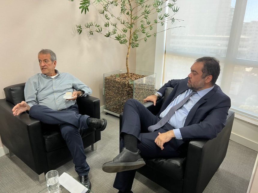 O governador Cláudio Castro com o presidente nacional do PL, Valdemar Costa Neto, em Brasília: a paz está selada no partido