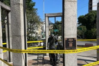 Monumento a Noel Rosa sofre novos furtos e é retirado para preservação