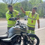 Motociclistas ganham antenas antilinhas de pipa em ação da Lamsa