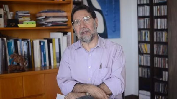 Morre no Rio o jornalista Marcelo Beraba, um dos fundadores da Abraji, aos 74 anos