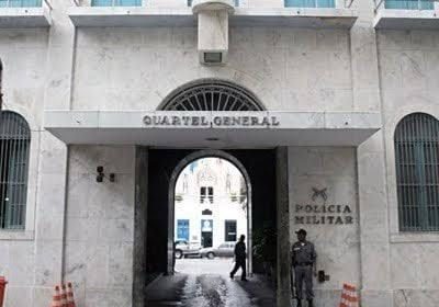 O coronel da PM do Rio Décio Almeida foi demitido pelo governador Cláudio Castro, no Diário Oficial desta terça-feira (29), por ter sido condenado por peculato e corrupção passiva