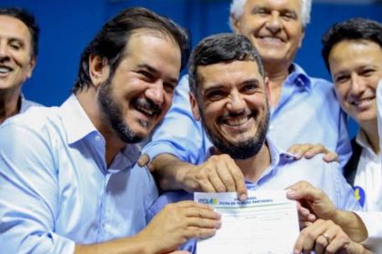 O presidente do União, Antonio Rueda, no dia da filiação do presidente da Assembleia, Rodrigo Bacellar: mandachuva da Federação União Progressista afirma que a pré-candidatura própria ao governo do estado seguirá seu curso