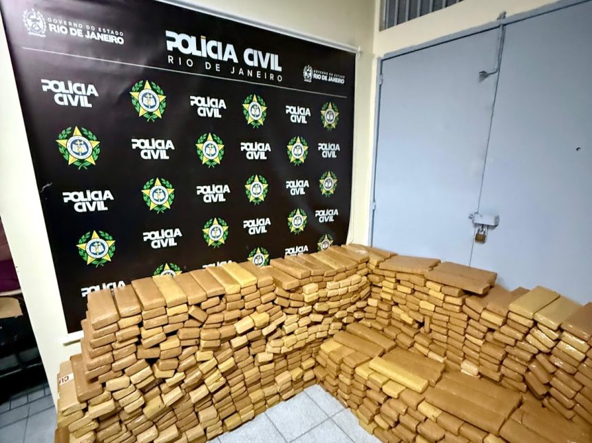 Polícia apreende uma tonelada de maconha escondida em caminhão-tanque