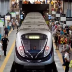Falha no metrô provoca atrasos nas linhas e superlotação nas estações