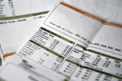 Concessionárias estão proibidas de cobrar taxas extras nas contas de consumo