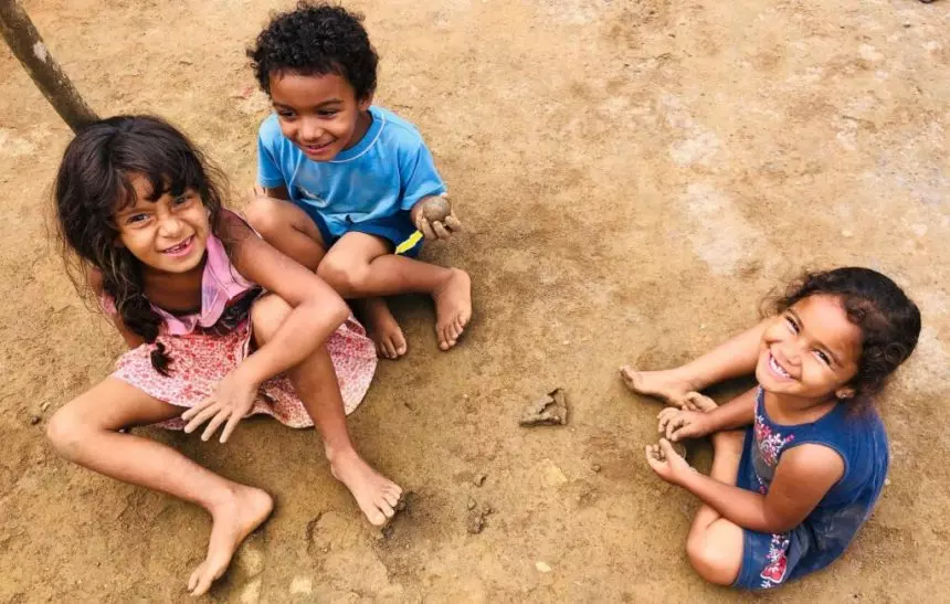Férias que cabem no bolso: desigualdade marca recesso escolar