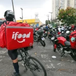 Estado proíbe venda de bolsas usadas por entregadores de delivery