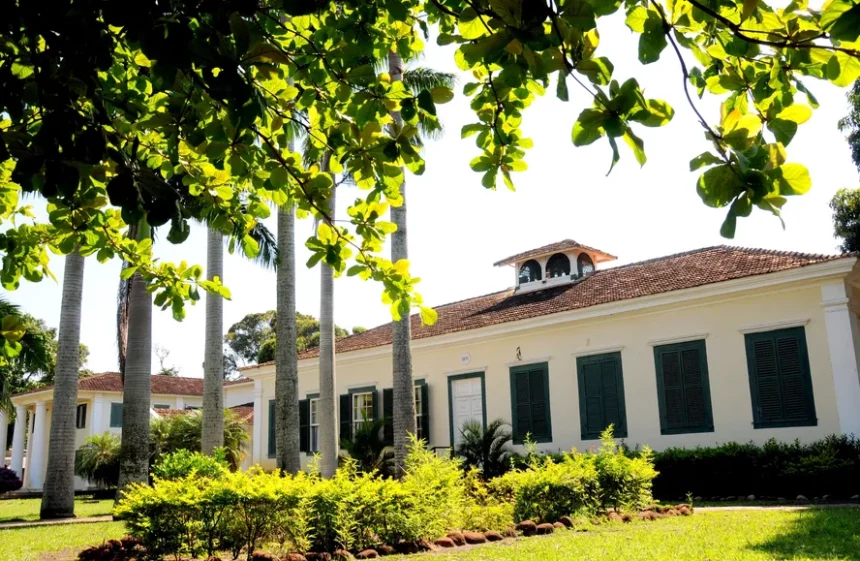 MP cobra implementação de política para coleta de resíduos em Quissamã