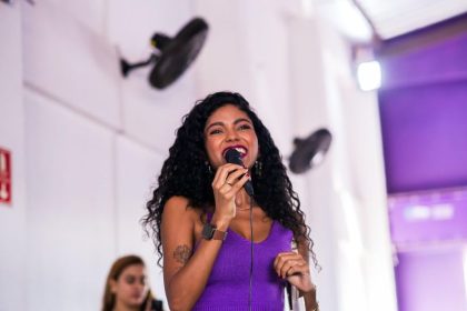 Em bate-e-volta, Joyce Trindade deixa a Secretaria Municipal da Mulher e retorna à Câmara com 13 projetos