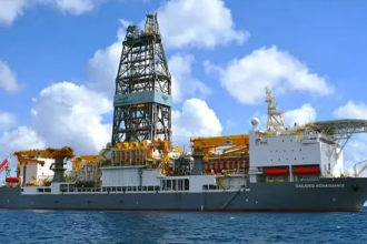 Empresa britânica BP anuncia grande descoberta de petróleo na Bacia de Santos