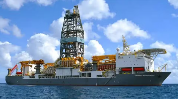 Empresa britânica BP anuncia grande descoberta de petróleo na Bacia de Santos