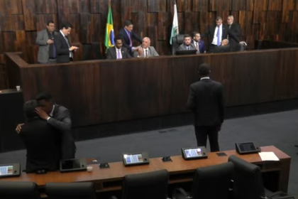 Cuidando de quem cuida: Alerj aprova projeto voltado à orientação e atenção de mães e pais atípicos
