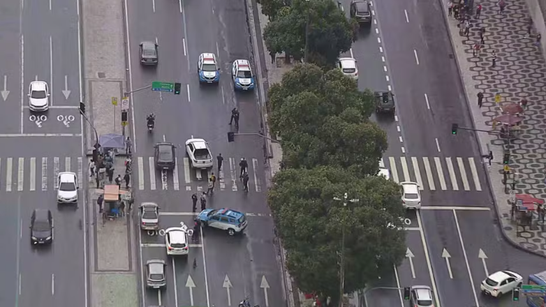 Sete pessoas são atropeladas na Av. Presidente Vargas, no Centro do Rio 62 Captura de tela 2025 08 11 081019