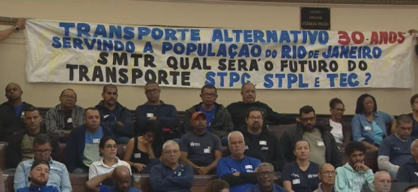 Representantes das vans tomam audiência na Câmara e pressionam a Prefeitura do Rio por mudanças