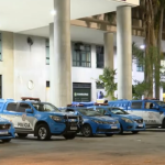 MP prende oito PMs da Baixada por fazer segurança de comércios durante o expediente