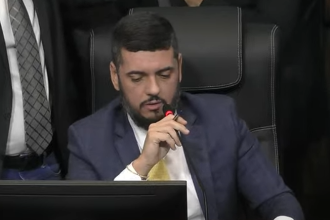 Bacellar adia, para a semana que vem, a solução prometida aos aprovados nos concursos da segurança em 2014