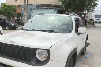 Tiroteio e perseguição policial na Penha deixam um morto e uma mulher ferida