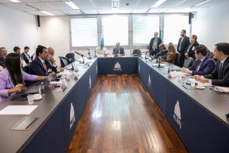 Ligação de Eduardo Cavaliere, vice-prefeito do Rio, com empresa Gabriel vira pauta da CPI das Câmeras na Alerj