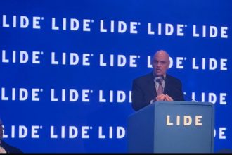 Alexandre de Moraes diz que o Judiciário não pode ser 'vassalo': 'o juiz que não resiste à pressão, que vá fazer outra coisa na vida'