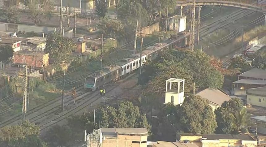 Tiro atinge rede aérea da SuperVia e fecha quatro estações na Zona Norte
