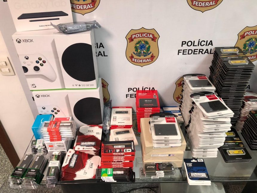 Homem é preso com R$ 50 mil em produtos importados ao desembarcar no Galeão