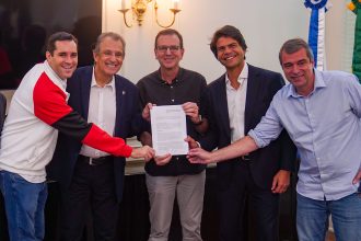 Estádio do Flamengo: prefeitura prorroga prazos e garante construção