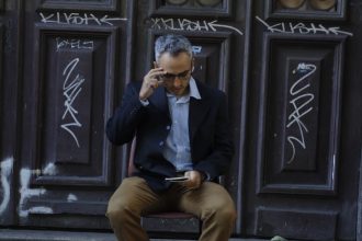 Espetáculo ‘O Nome do Rato’ estreia Rio com reflexão sobre invisibilidade social