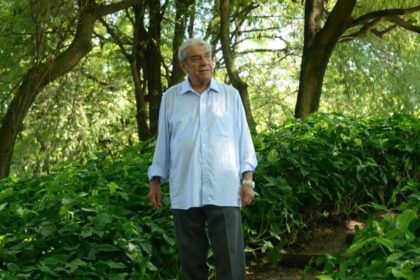 Trecho da Av. Abelardo Bueno muda de nome e vira Carlos Carvalho, o 'dono da Barra'
