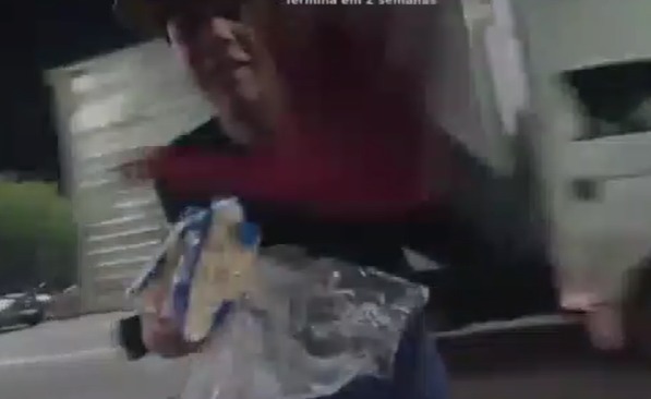 Influenciador é assaltado durante live na Avenida Brasil; veja o vídeo