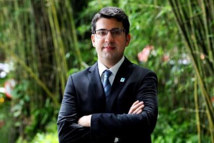 O deputado federal Marcelo Queiroz foi nomeado, nesta quinta-feira (14), na recém-recriada Secretaria municipal de Administração