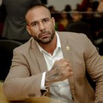 Glauber Poubel, vereador em São Gonçalo e irmão do deputado fenômeno nas redes Filippe Poubel, quer ser candidato a federal, mas o chefe do clã defende a candidatura do filho, o novato Kauan Poubel