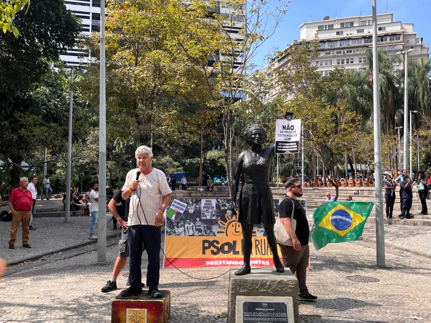 Deputado lança campanha contra construção de condomínio no Buraco do Lume
