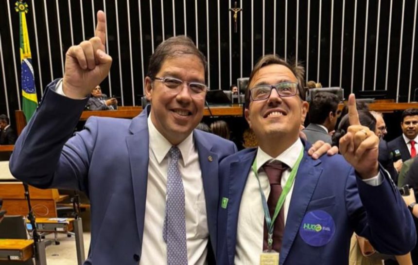 Os presidentes estadual e municipal do PL, Altineu Côrtes e Bruno Bonetti: partido não quer lançar candidato a governador, e diz que a prioridade é ter as duas vagas para o Senado