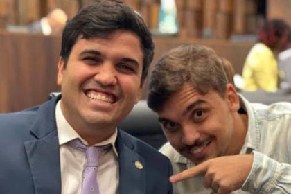 O secretário de Educação, Renan Ferreirinha, e o de Defesa do Consumidor, João Pires: integrantes do primeiro escalão do governo de Eduardo Paes e antigos aliados andam trocando cotoveladas pelos eleitores de Jacarepaguá