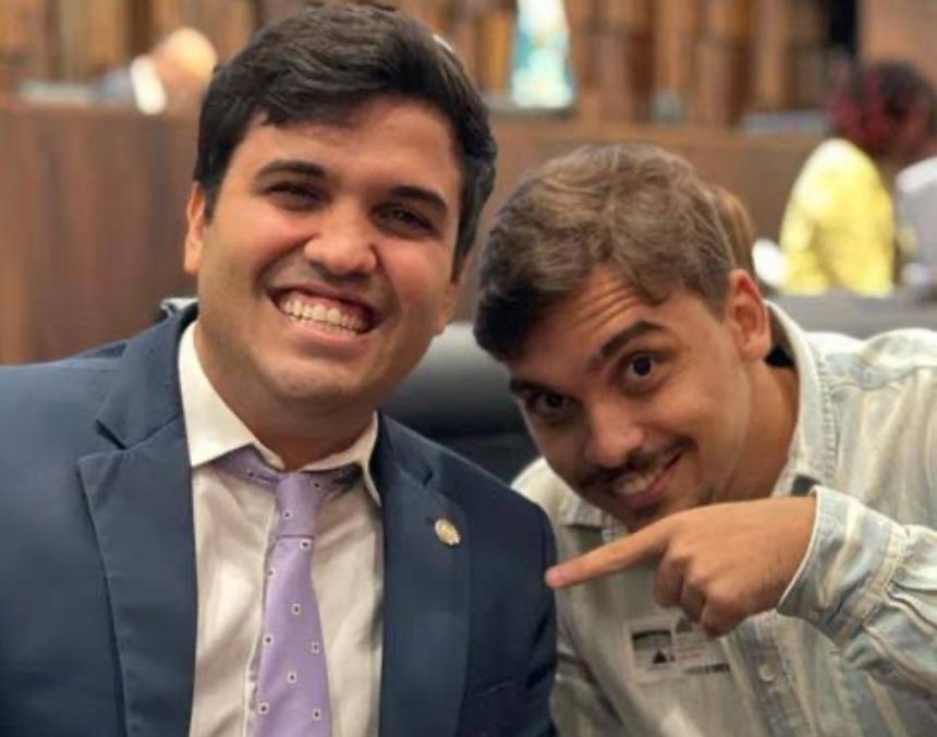 O secretário de Educação, Renan Ferreirinha, e o de Defesa do Consumidor, João Pires: integrantes do primeiro escalão do governo de Eduardo Paes e antigos aliados andam trocando cotoveladas pelos eleitores de Jacarepaguá
