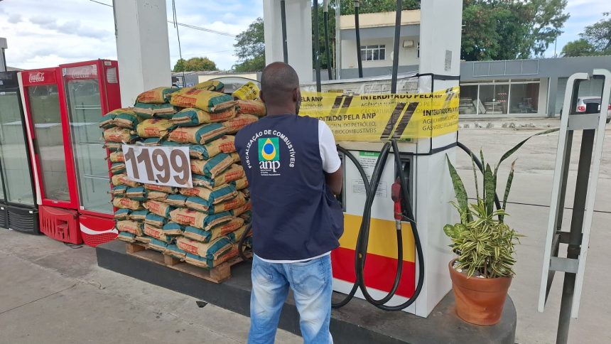 Postos irregulares são interditados pela ANP em Niterói e São Gonçalo; 84 mil litros de combustíveis foram apreendidos
