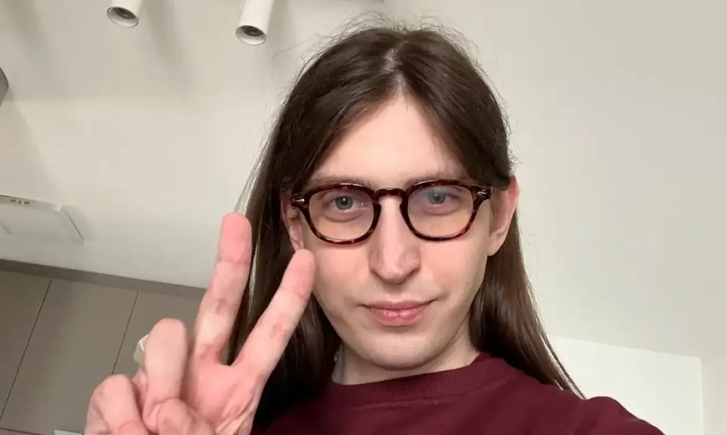 Discussão sobre adultização de menores, levantada por youtuber Felca, chega à Alerj