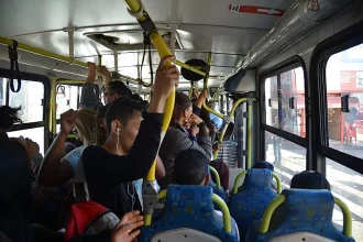 Som alto pode ser proibido nos transportes intermunicipais do Rio