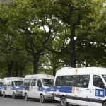 Projeto que obriga uso de adesivo em ponto cego de vans e caminhões avança na Alerj
