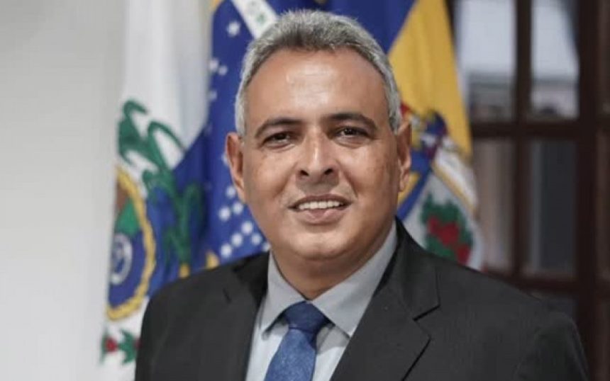 Vereador de Paty do Alferes é assassinado a tiros dentro de carro