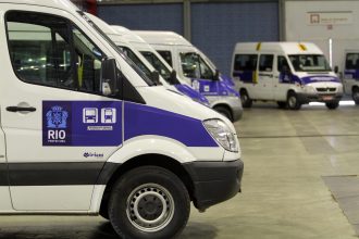 Prefeitura ajusta prazos e reabre programa de regularização de vans e 'cabritinhos'