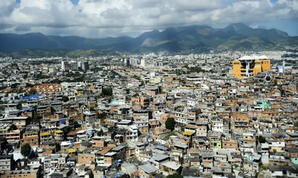 Câmara aprova R$ 882 milhões de empréstimo para obras do PAC em Acari, Rocinha e Alemão